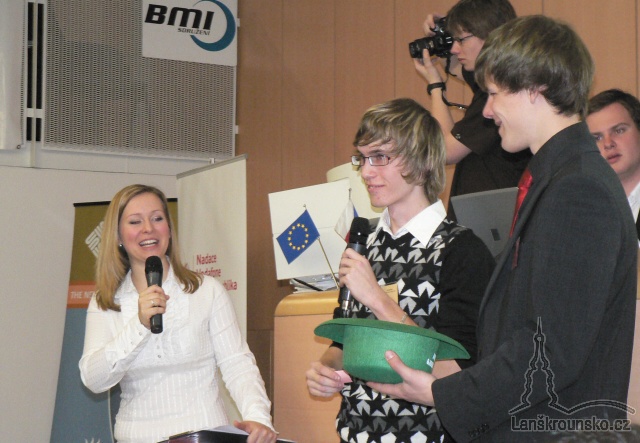 16-losovani tomboly.jpg